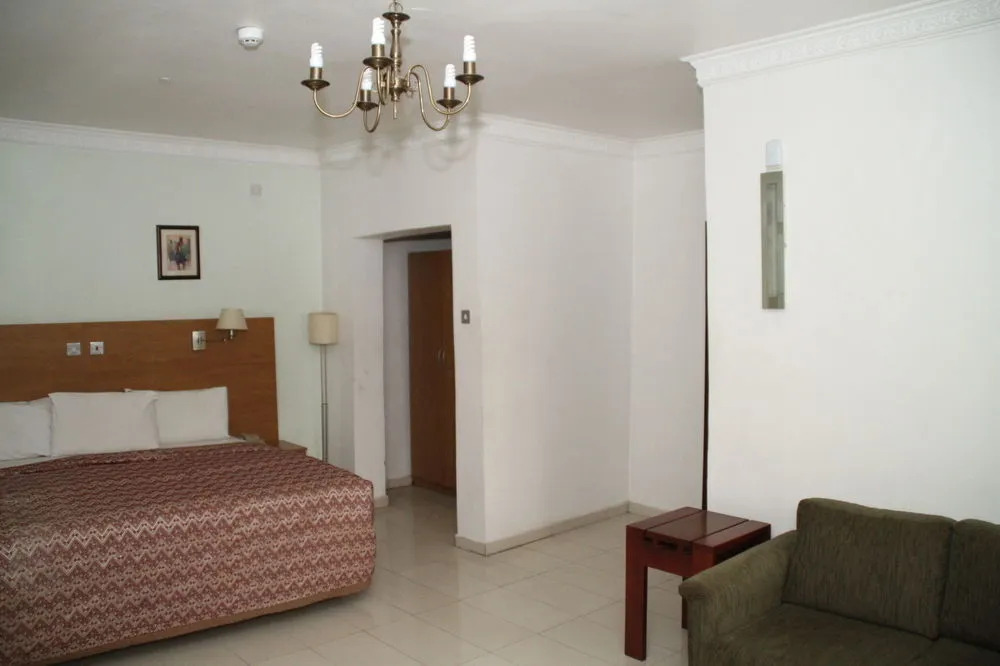 Bec Suites