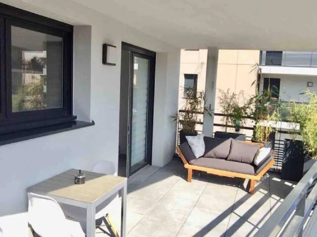 Sainté, 3étoiles terrasse proche du centreville, calme