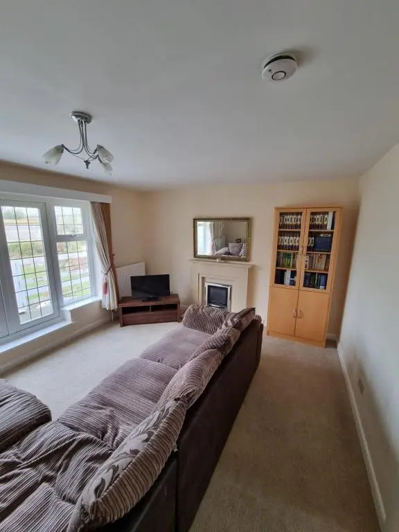 Lovely 2-Bedroom New Forest apartment on a Farm