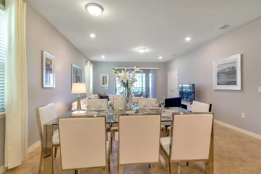 Lavish 5bd/4ba Home With Mickey Room and Stunning Pool Area #5st565