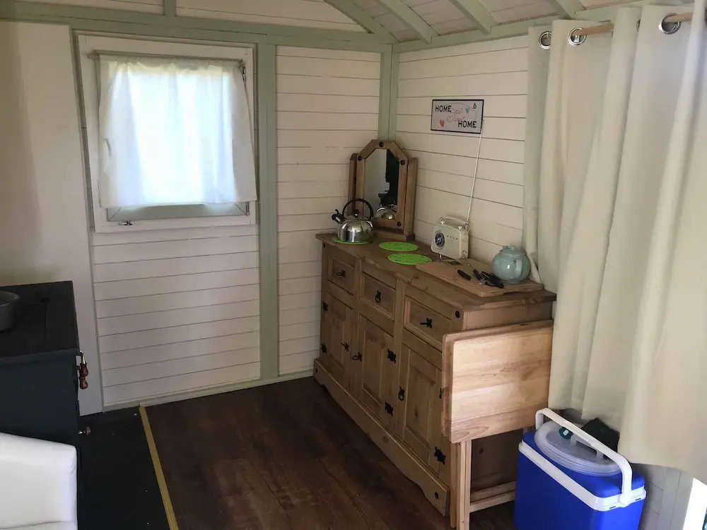 Elton Barn Fishery & Retreat