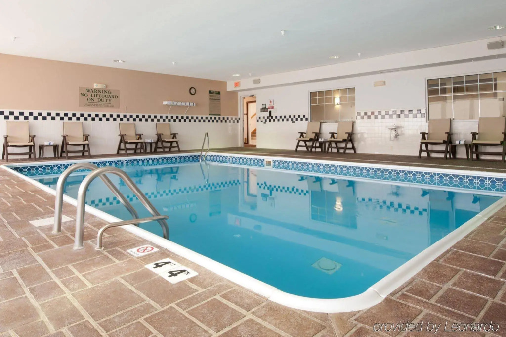 Country Inn & Suites by Radisson, Champaign North, IL