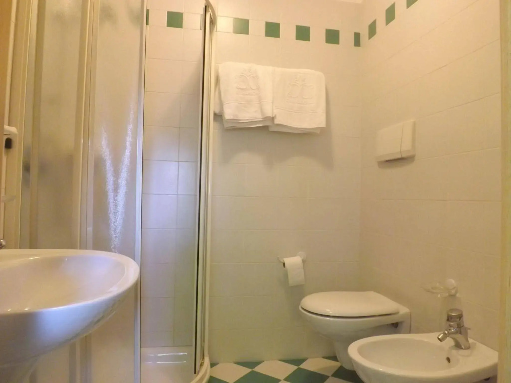 Damodoro Hotel