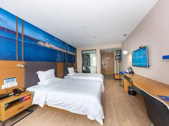 Yeste Hotel (Wuhan Donghu Province Bo Subway station store)
