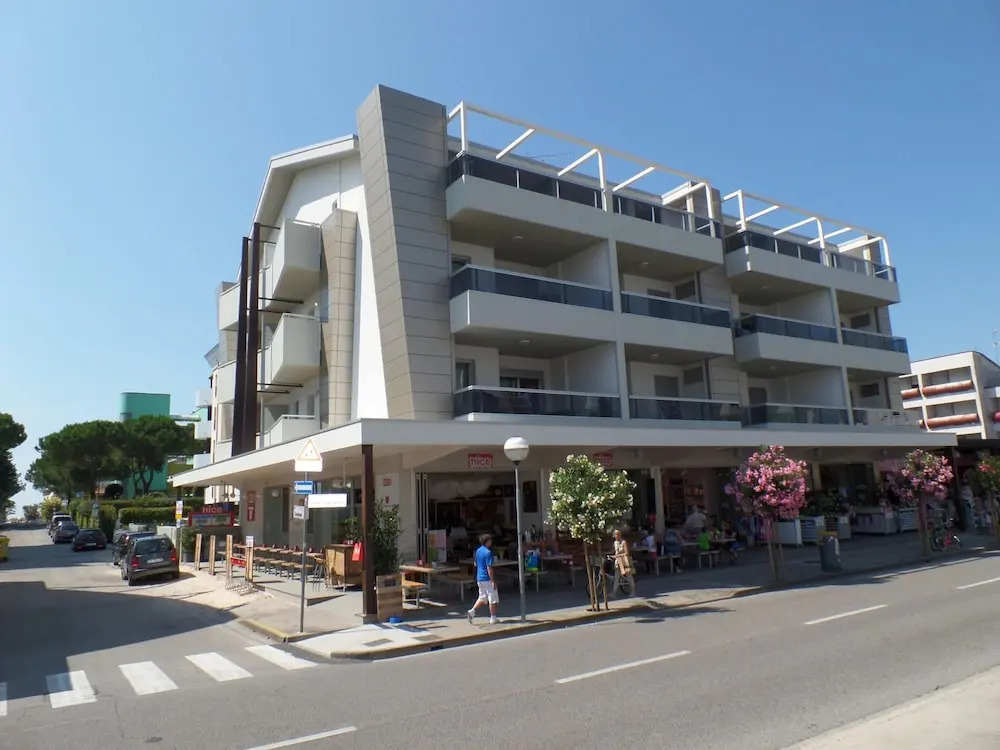Shedir B in Bibione With 1 Bedrooms and 1 Bathrooms