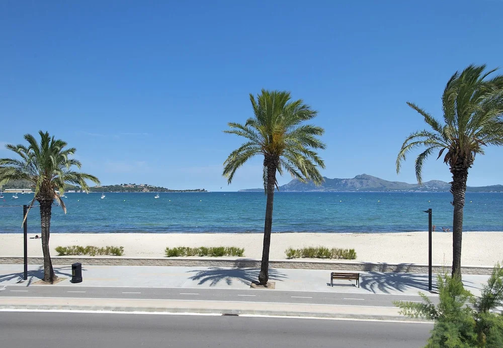 Apt Magnifics with sea view by JS Villas