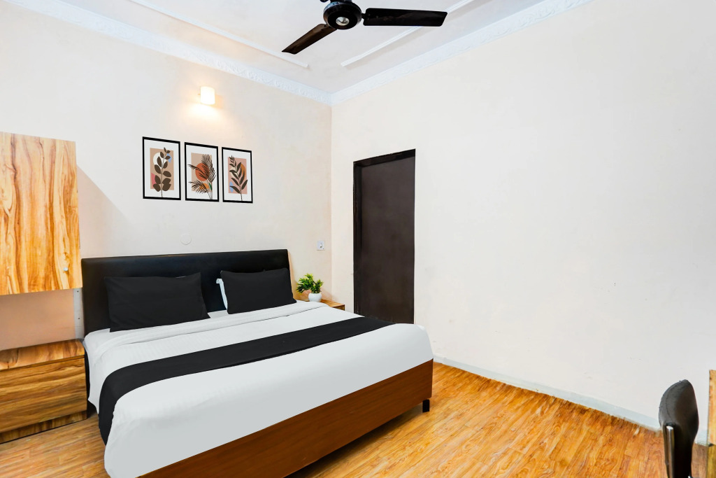 SPOT ON 46687 Hotel Prabhu