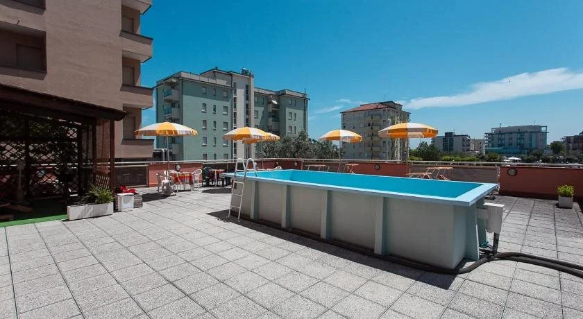 Hotel Joli
