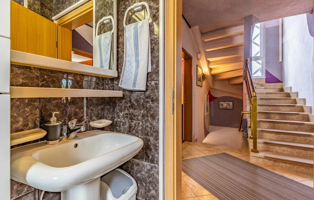 Beautiful Home In Medulin