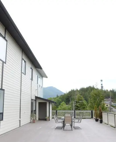 Pacific Rim Guest Lodge