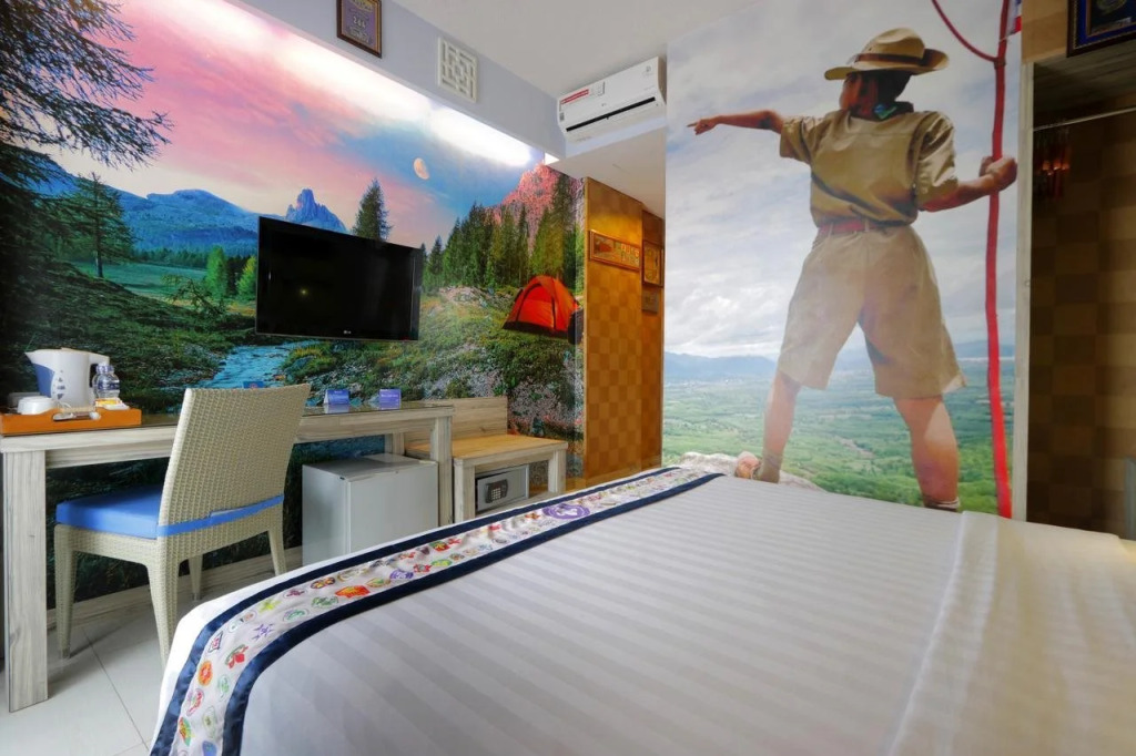 Rhadana Hotel