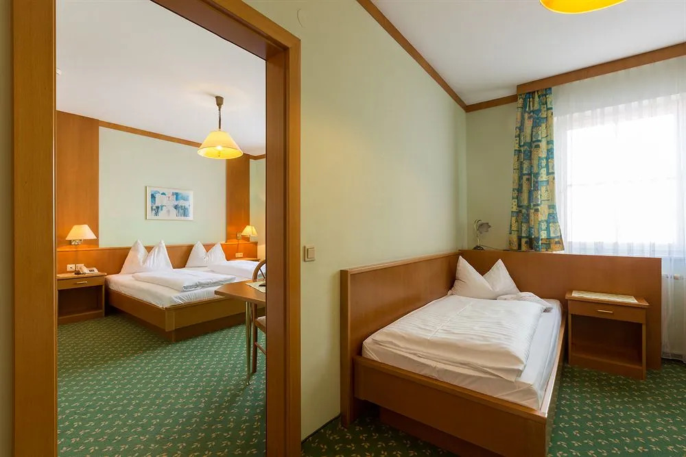 Thermenhotel Kurz