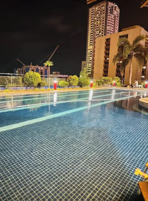 Carnivale Inn Staycations