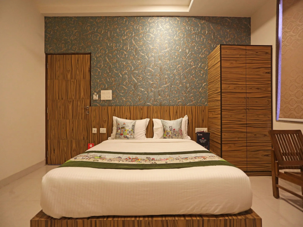 OYO 9304 Hotel Swastika