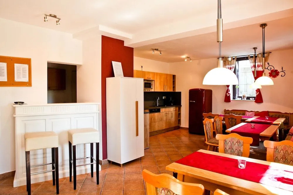 Pension & Ferienwohnung Oberhof 810 M