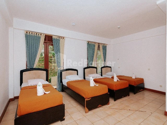 Villa Green Valley Puncak RedPartner