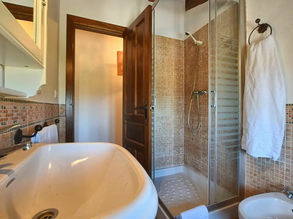 Authentic Country Home with Private Swimming Pool near Torcal de Antequera Nature Park