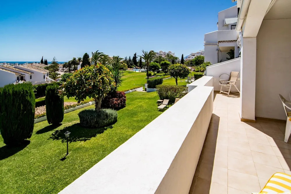 MA1 Marvelous 2 bedroom apt close to everything Roomservice