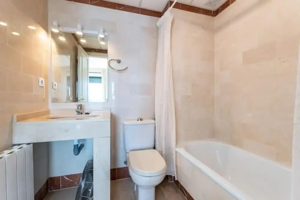 Picturesque Holiday Base in La Herradura