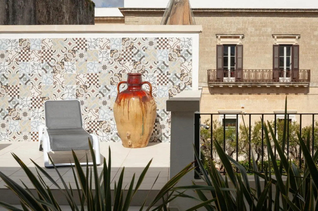Coclee Suite Palace