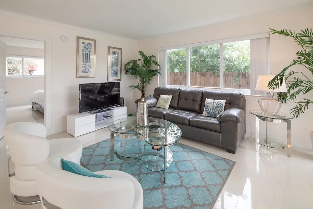 Pompano Suites by the Beach