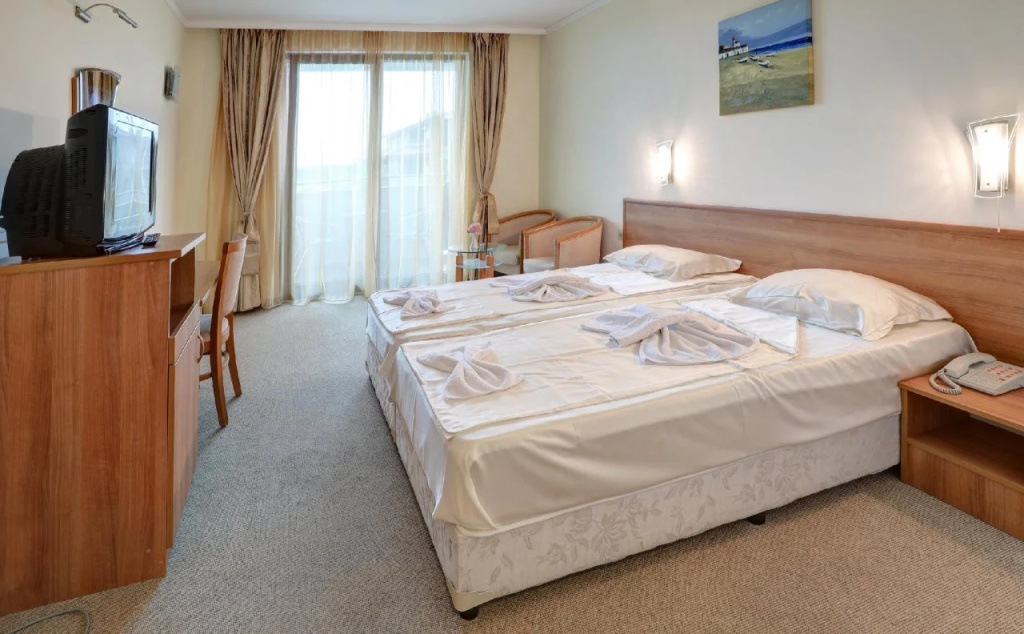 Lalov Egrek Hotel