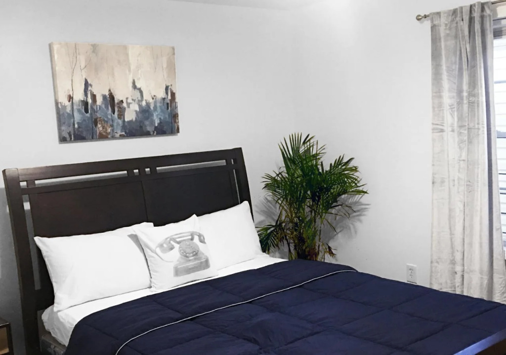 Racpanos Modern Stay on Ocean Avenue