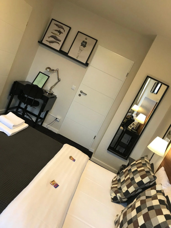 Hamburg Room
