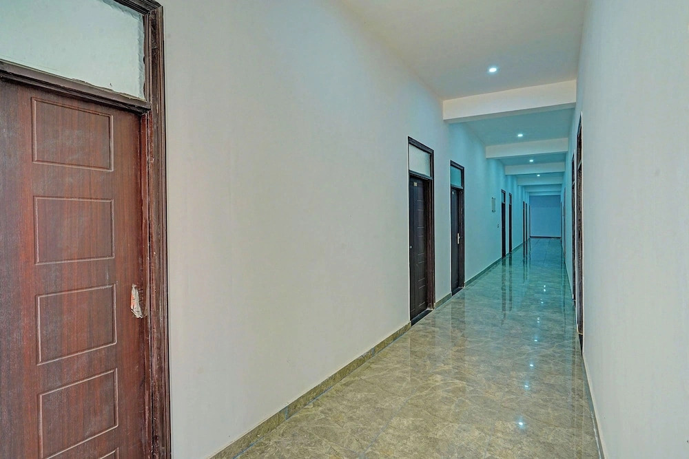 Fabhotel Park Palace