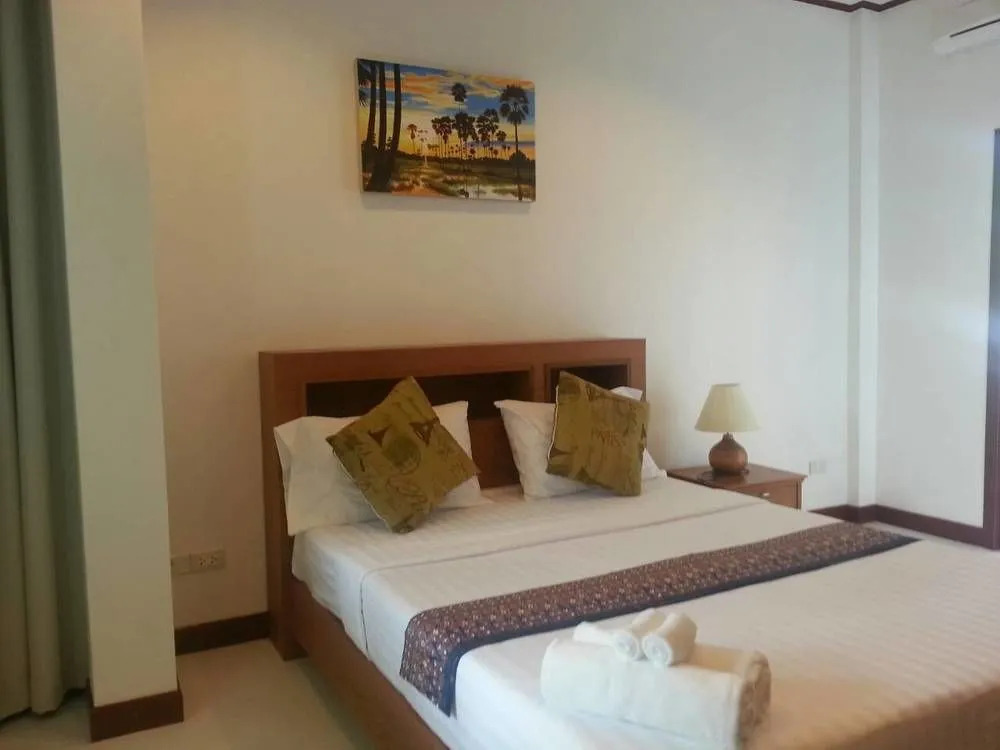 Baan Ekamporn 2