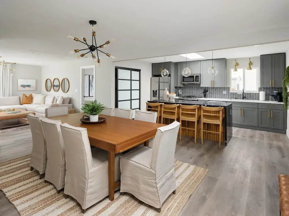 Peaceful 4br With Fire Pit and Huge Yard