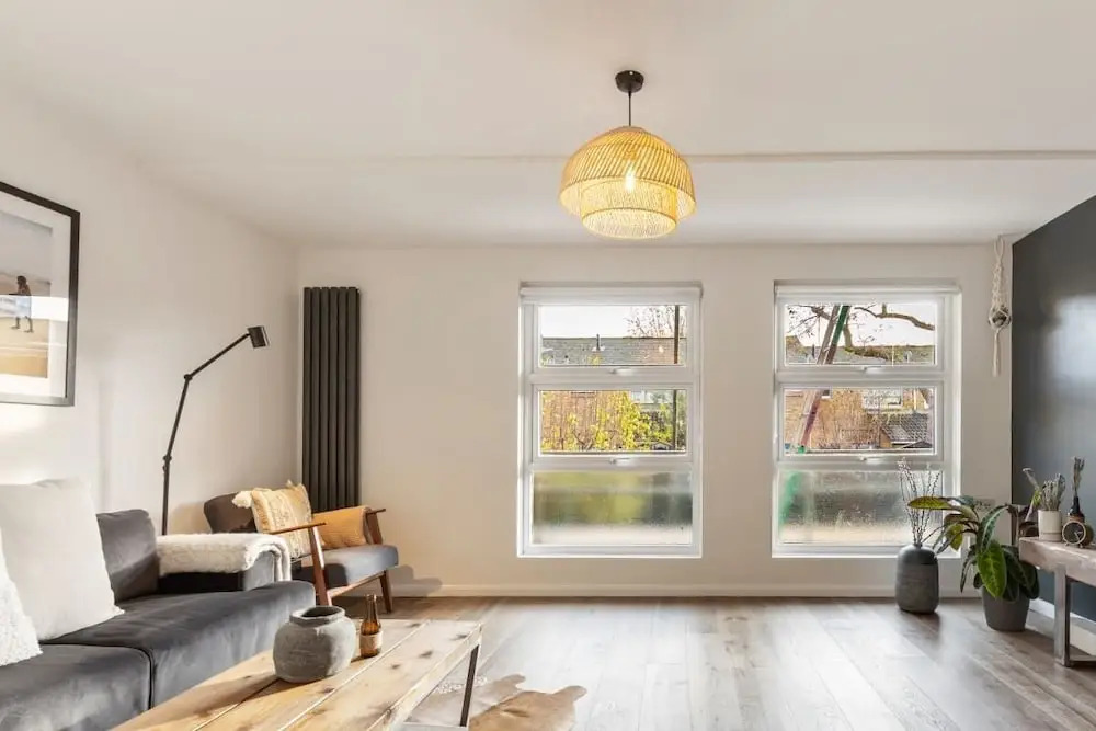 Designer 3 Bed House With Spacious Interior in Haggerston