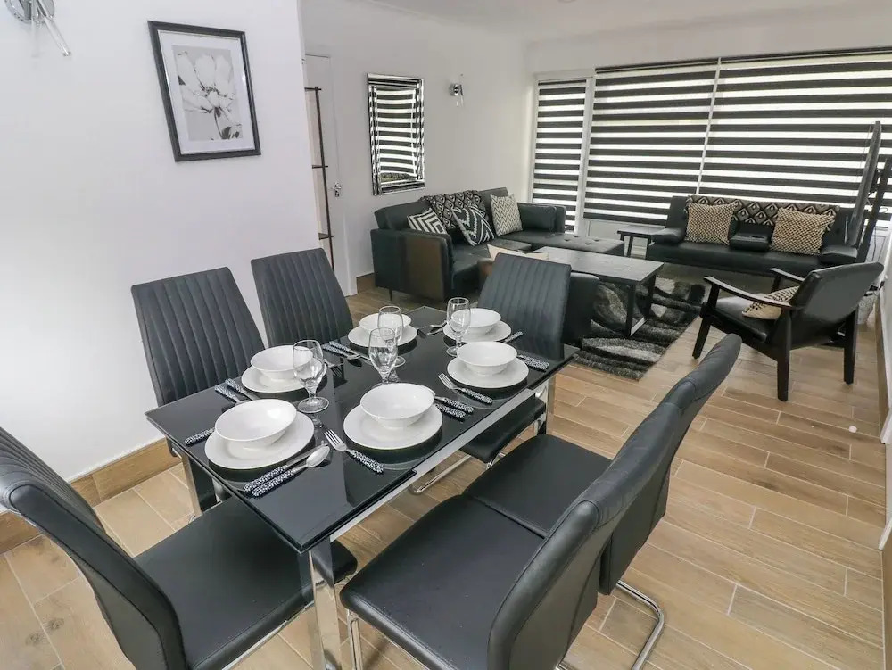 34 Croft Court