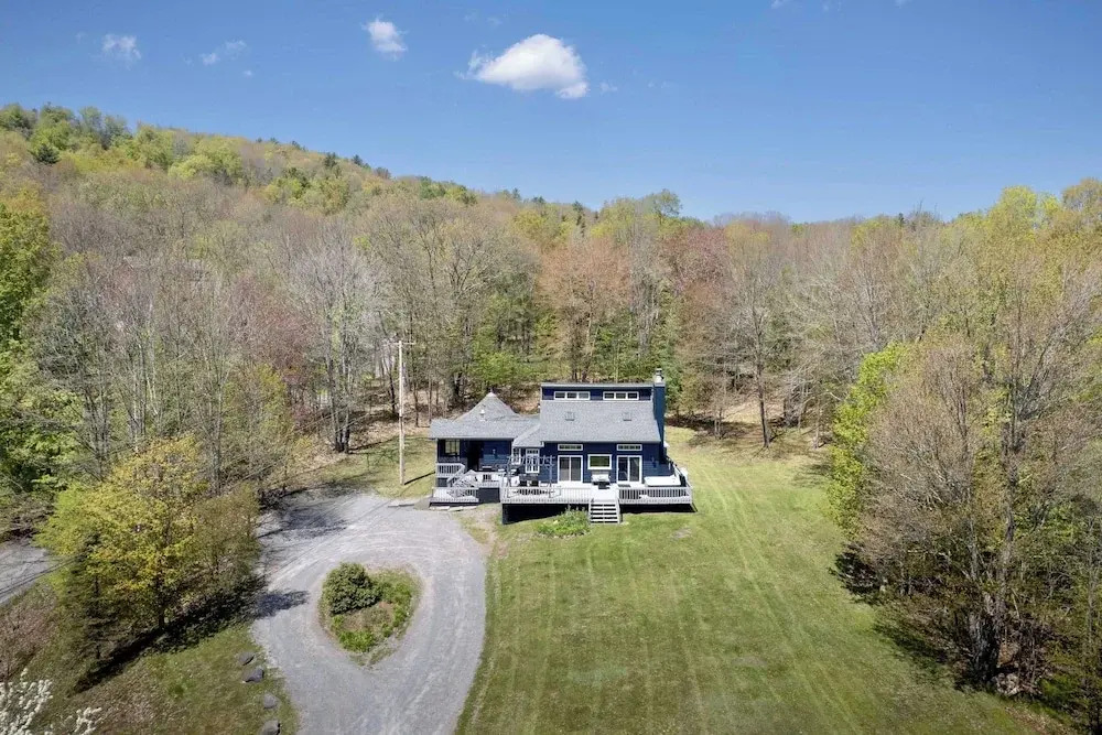 'the Mountain House:' Windham Retreat w/ Hot Tub!