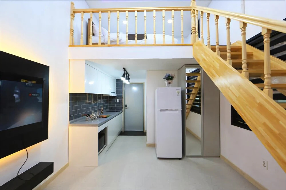 Boryeong Jewelry Pension
