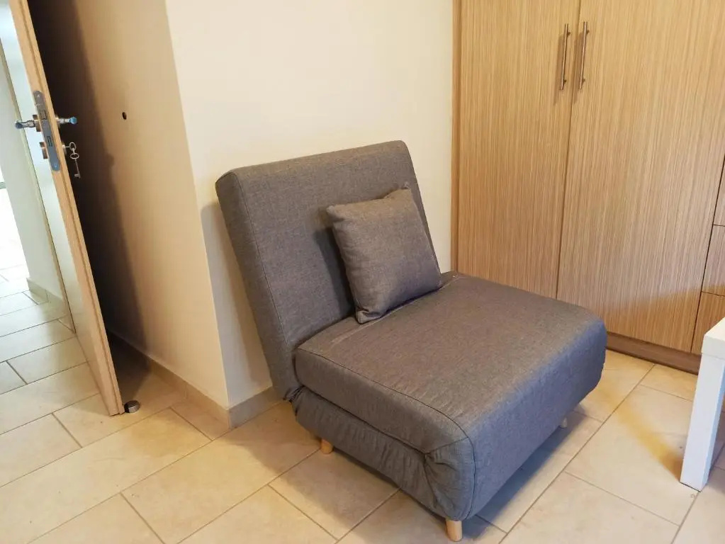 Nikola's 4 season apartment by the sea and airport