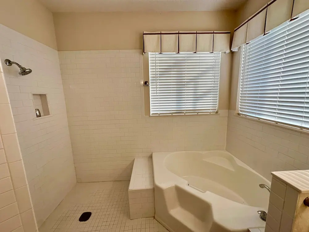 Grand Fabulous 4BR Pool Home Near Disney
