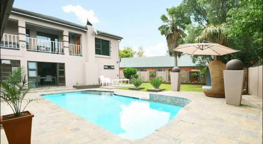 2 Op Terblanche Guesthouse