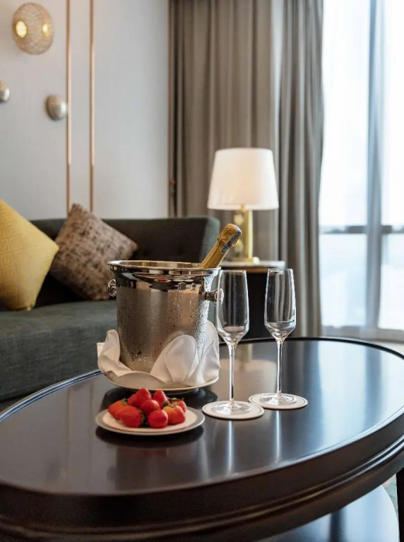 Vinpearl Landmark 81, Autograph Collection