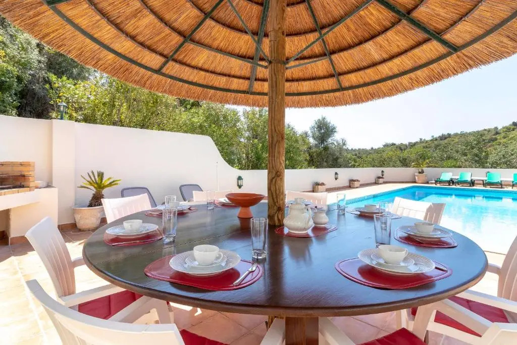 Casa Ouricos Large Pool BBQ Walk to beach