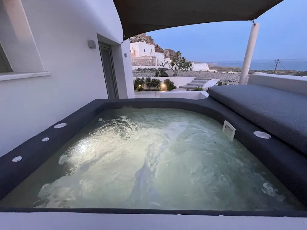 VILLA DI CAPO - Santorini Old Winery Luxury Villas