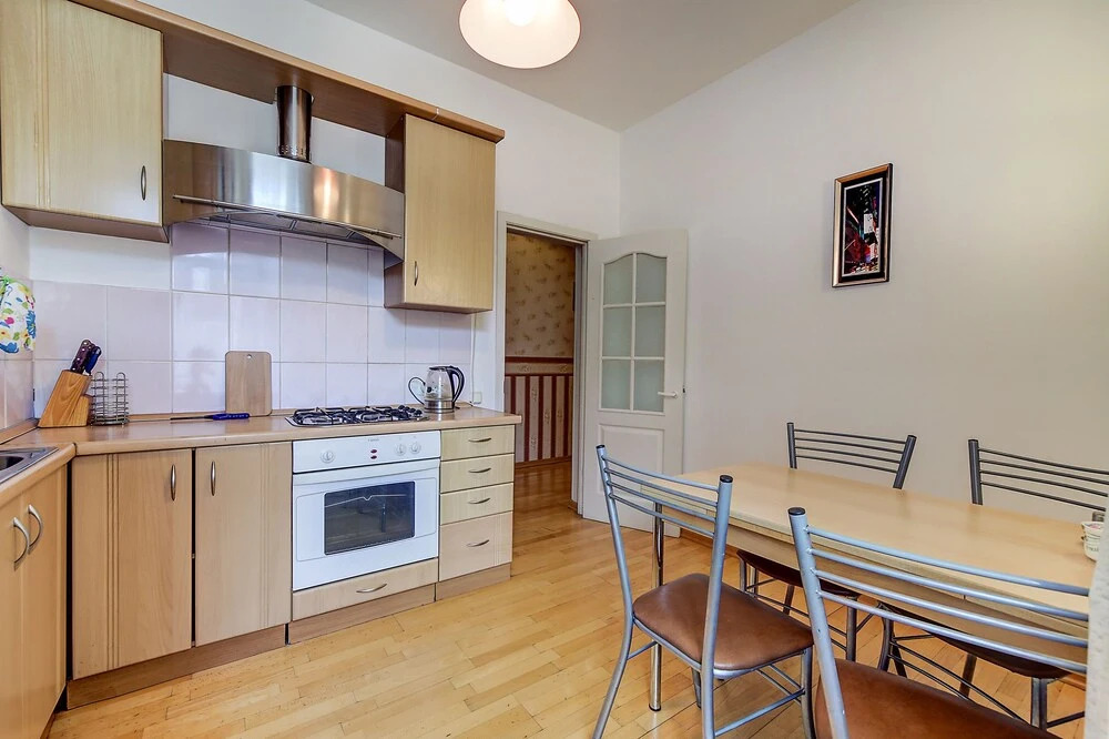Apartment FlatStar Karavannaya 7