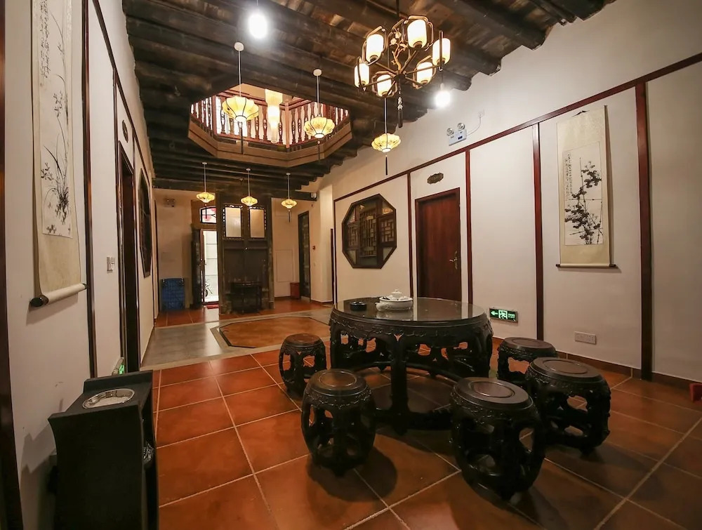 Dongmen Inn