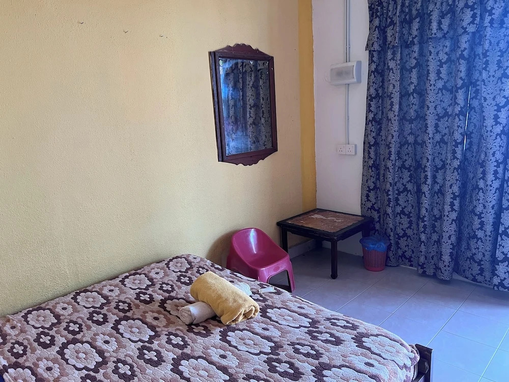 OYO 90981 Chenang Rest House 1