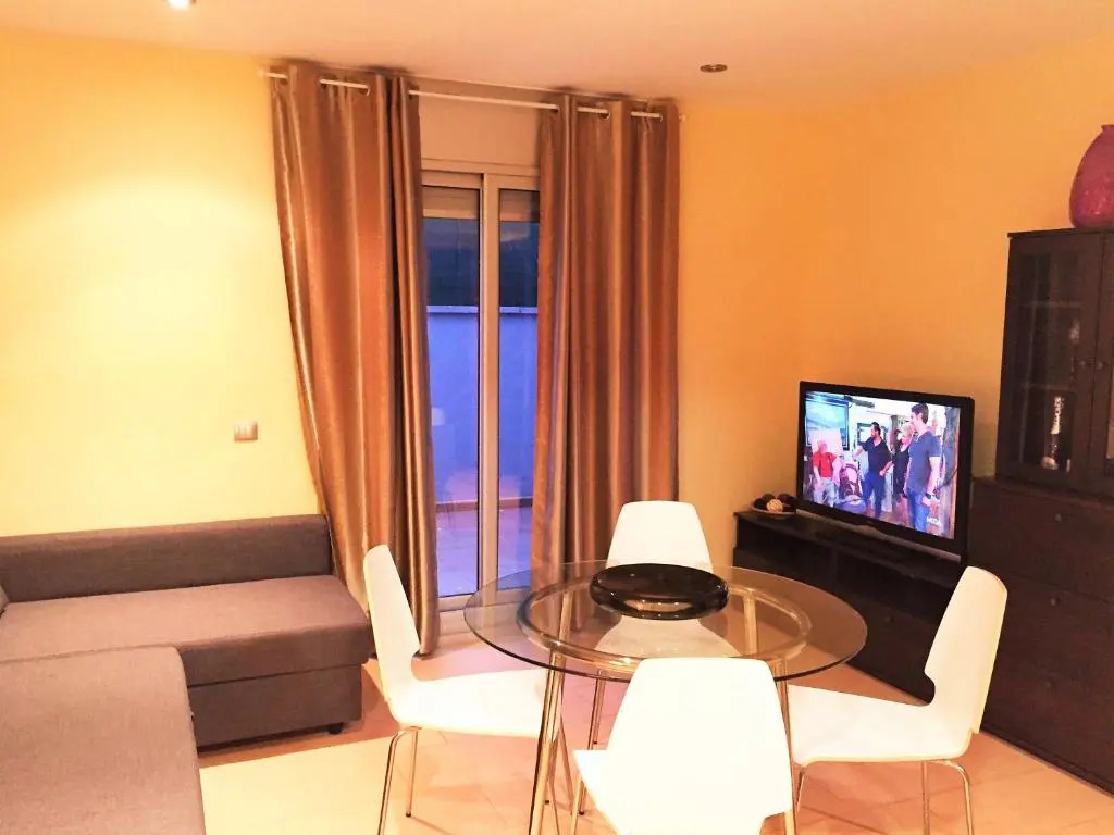Lloret Beach Apartments