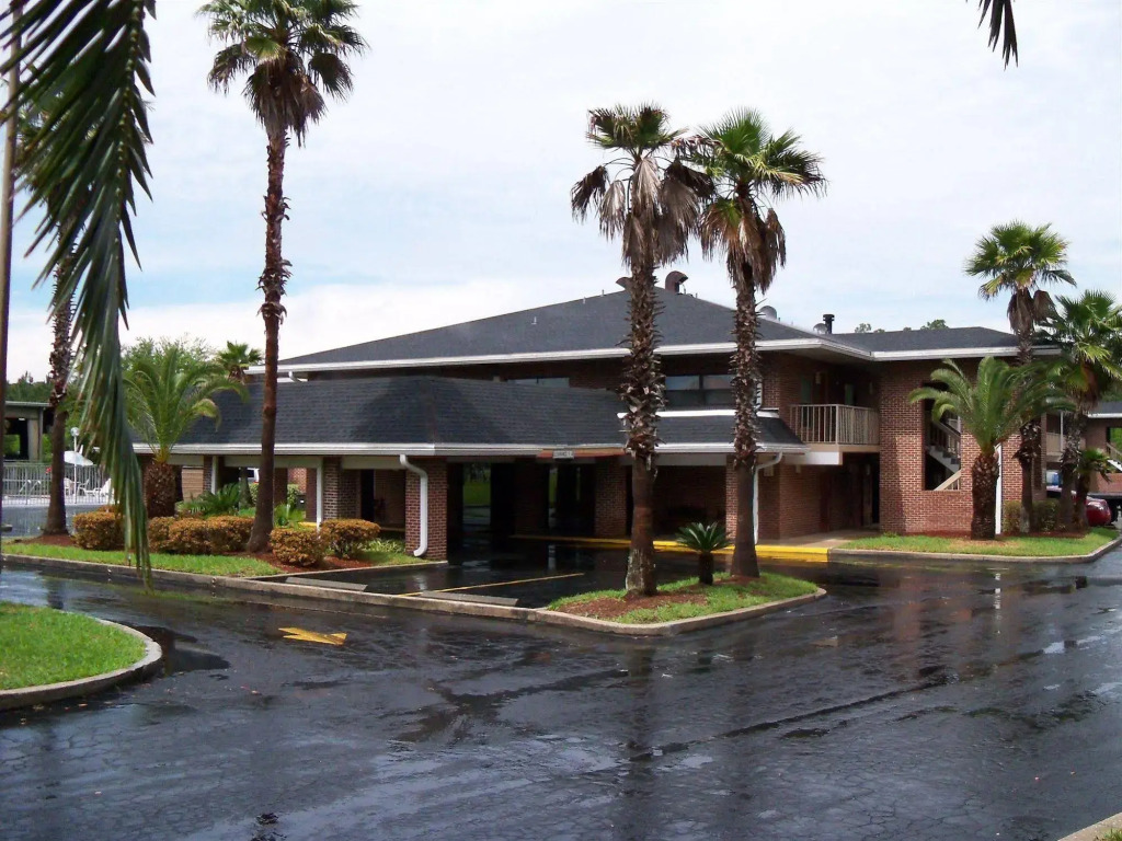 SureStay by Best Western Jacksonville Airport
