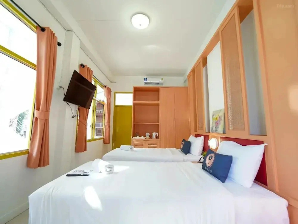 Happy Live Quest Hotel