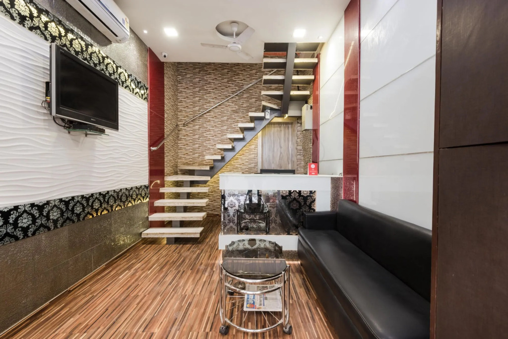 Hotel O Blue Pearl Residency Near Chhatrapati Shivaji International Airport