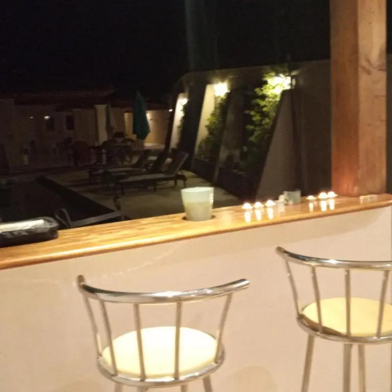 2 logements pour 10 personnes +piscine luxe