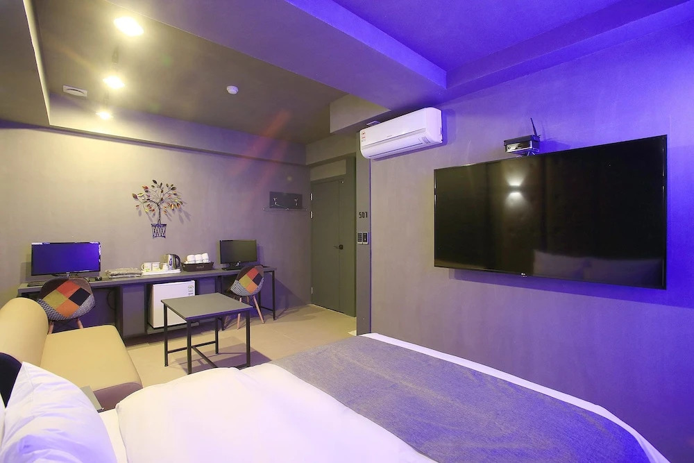Hotel Form